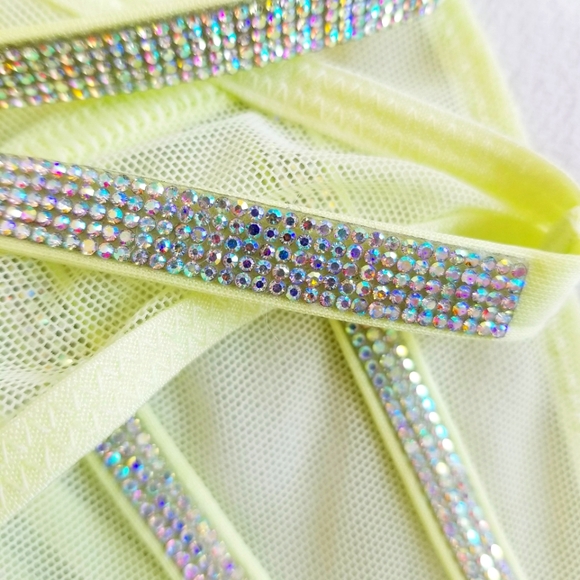 Victoria's Secret Very Sexy Rhinestone Crystal Shine Strap Thong Panty NWT Neon - Picture 3 of 12